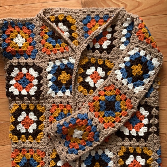 Hand made granny square Coatigan - Picture 2 of 4